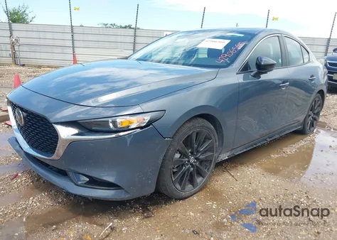 2024 Mazda Mazda3 2.5 S Carbon Edition z USA, uszkodzony, nr VIN 3MZBPBCM8RM410941